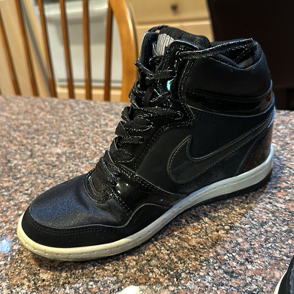 Nike Air Force High Top Hidden Wedge Shoes size 5.5 Black